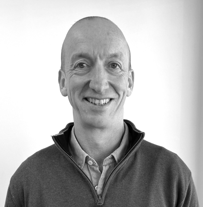 Dr Gareth Butt